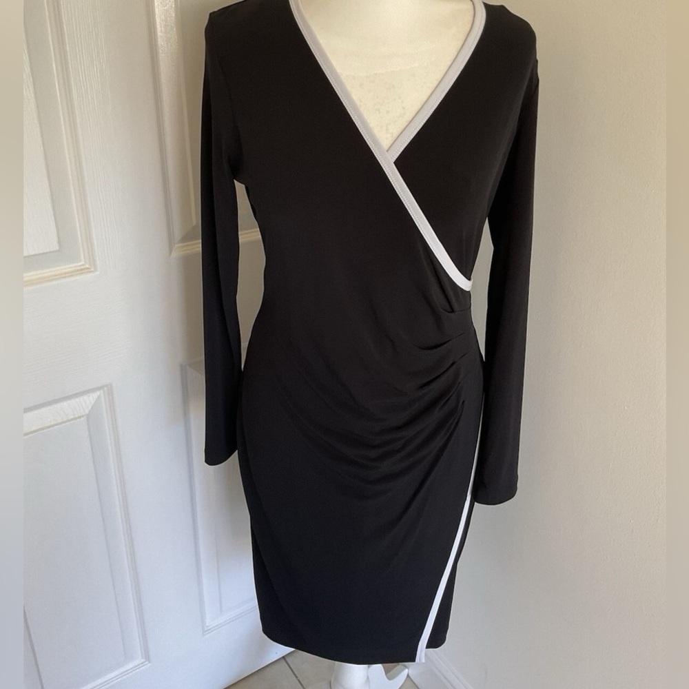 Calvin Klein Black and white bodycon wrap Dress - size 12 - Picture 5 of 7